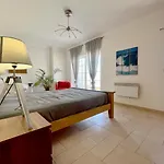 V4 Moderno Com Piscina - *