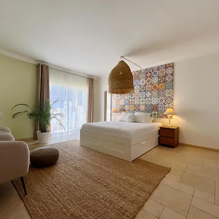 V4 Moderno Com Piscina - Villa *