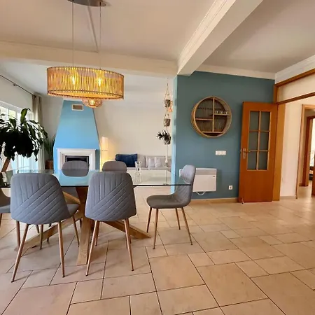 Villa V4 Moderno Com Piscina - Burgau