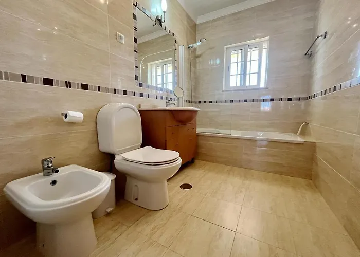 V4 Moderno Com Piscina -