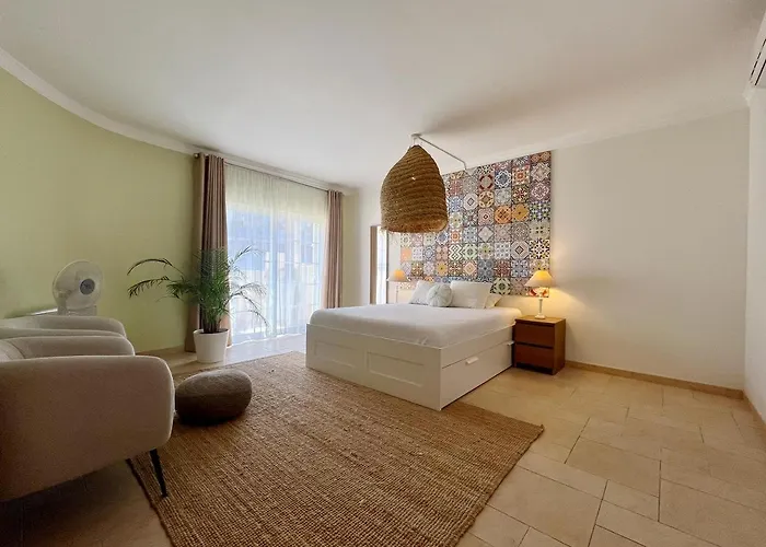 V4 Moderno Com Piscina - Villa *