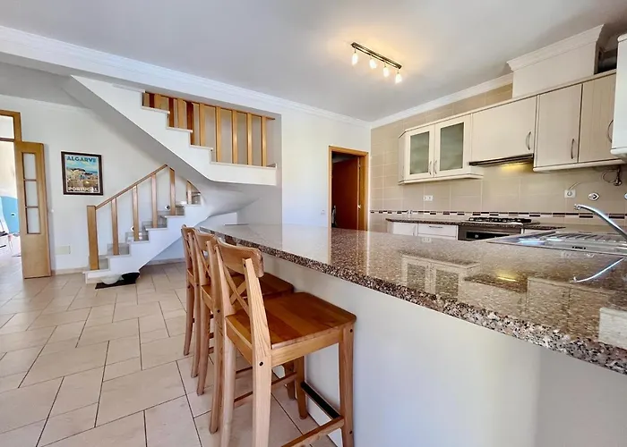 V4 Moderno Com Piscina - Villa *